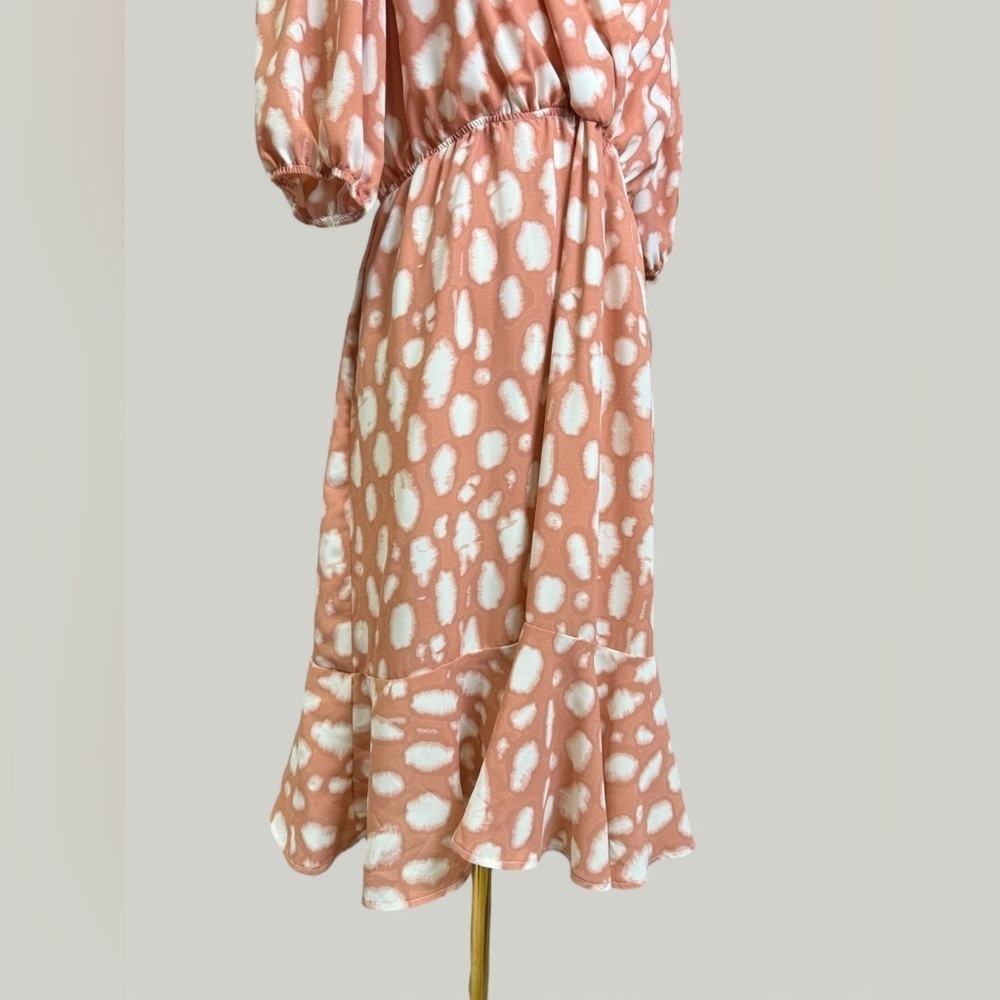 SAINTS & HEARTS Dress Women Size Small Tan White Midi Off-shoulder 3/4 Sleeves - Picture 8 of 14